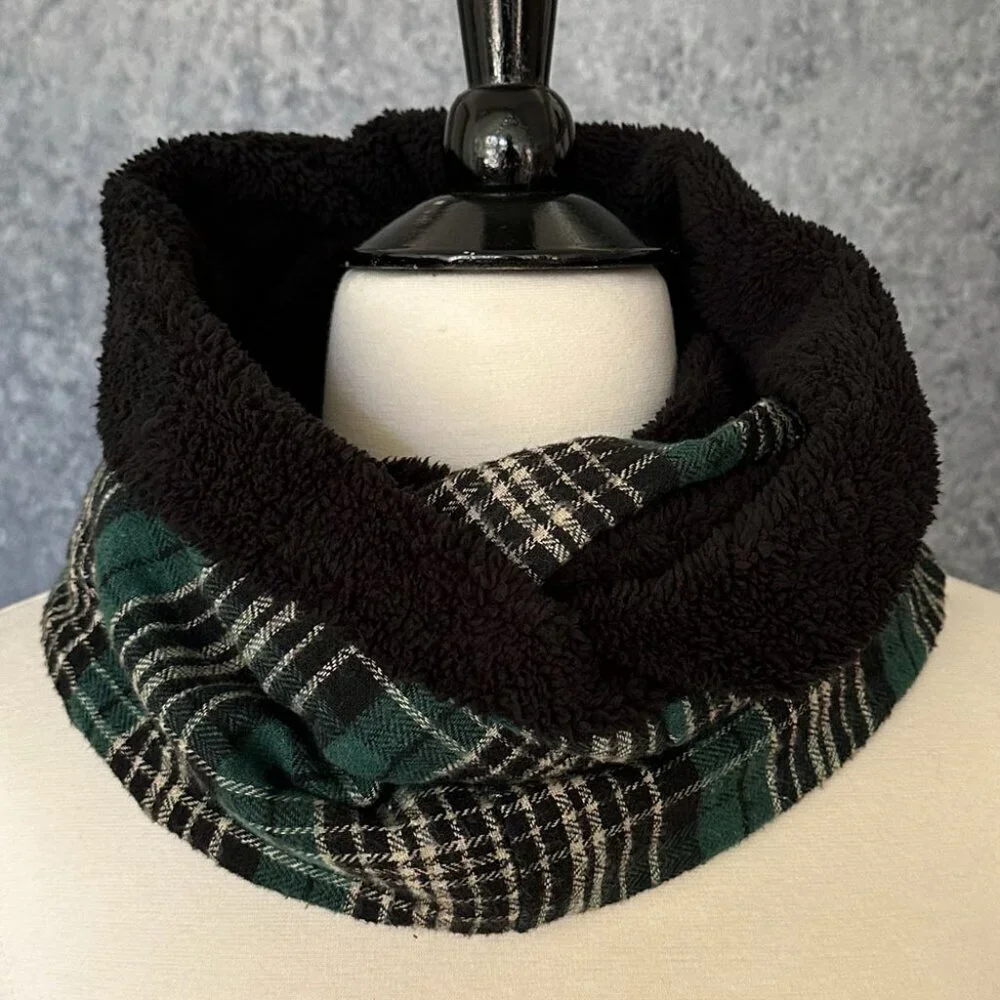 Green Plaid & Sherpa Fleece Snood Scarf